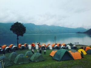 Menggapai Awan: Pengalaman Pendakian Gunung Pertama untuk Pemula