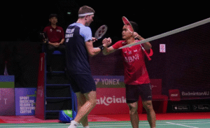 Rivalitas Anthony Ginting vs. Viktor Axelsen: Pertarungan Dua Raja Bulu Tangkis Dunia