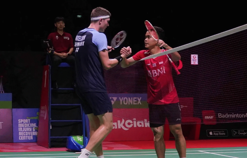 Rivalitas Anthony Ginting vs. Viktor Axelsen: Pertarungan Dua Raja Bulu Tangkis Dunia