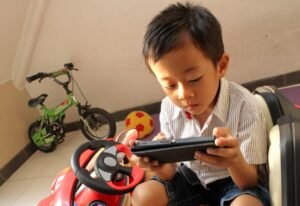Dampak Game pada Perkembangan Anak: Pedang Bermata Dua di Era Digital