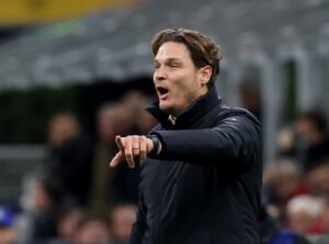 Peran Vital Dokter Tim dalam Dunia Olahraga Profesional: Lebih dari Sekadar Pertolongan Pertama