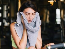 Mitos Cedera Olahraga yang Salah: Memisahkan Fakta dari Fiksi untuk Pemulihan yang Optimal