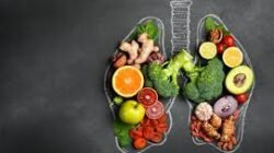 Cara Alami Mengatasi Masalah Pencernaan Dengan Mengonsumsi Buah Dan Sayuran Hijau Segar